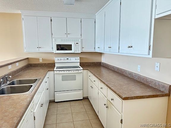 4th image of 103 Winterberry Way