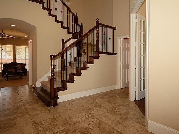 3rd image of 1106 Luna Ln