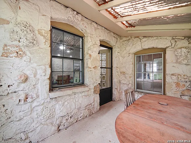 19214 Grey Forest Dr — Photo 38