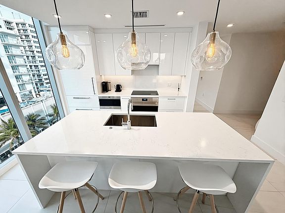 4th image of 151 N Seabreeze Blvd #603