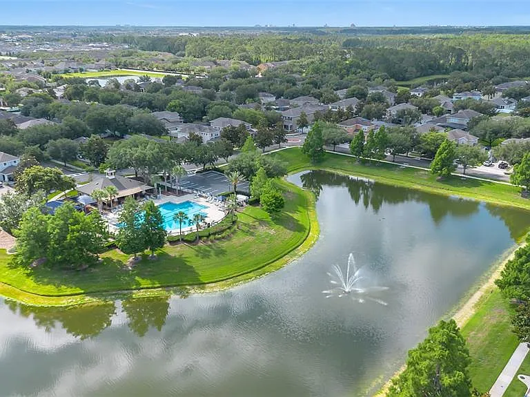 12702 Salomon Cove Dr — Photo 33