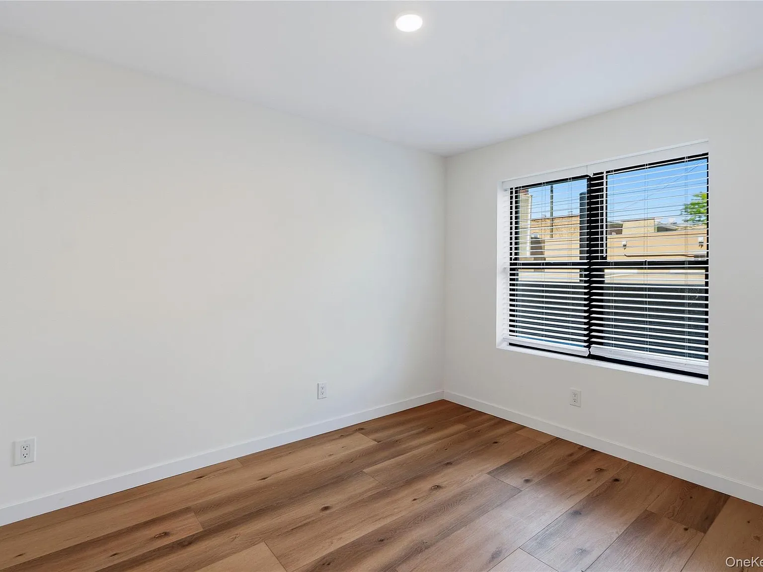2 bed, 1.0 bath, 750 sqft, $3,500 — Photo 4