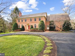 8405 Honeywood Ct, Mc Lean, VA 22102