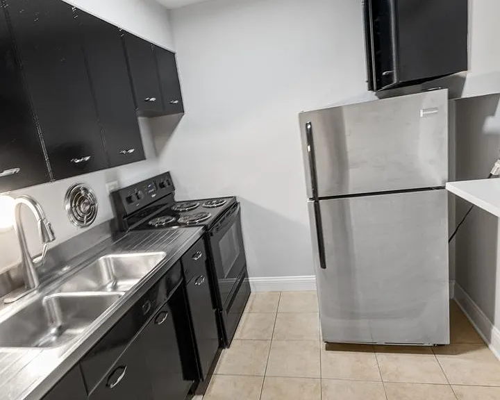 6012 N Kenmore Ave — Photo 40
