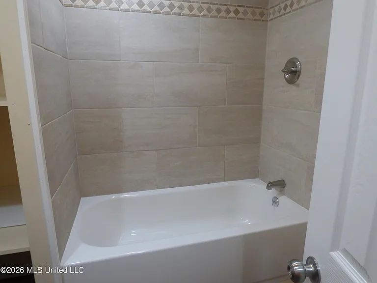 1177 Jewell Dr — Photo 8