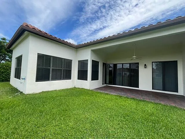 6326 Grebe Ct — Photo 21