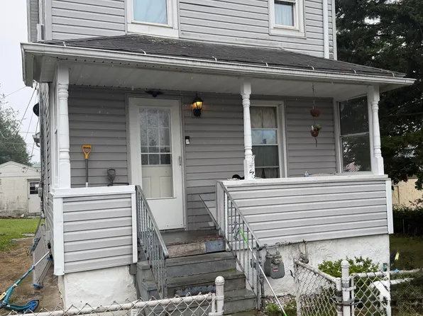 126 Samuels Ave, Hazleton, PA 18201