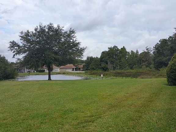 3rd image of 7613 Helen White Ln