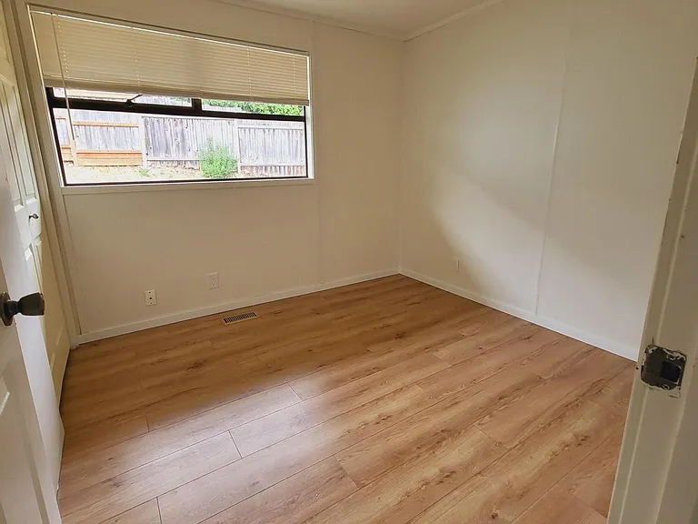 17229 NE 6th Pl — Photo 10
