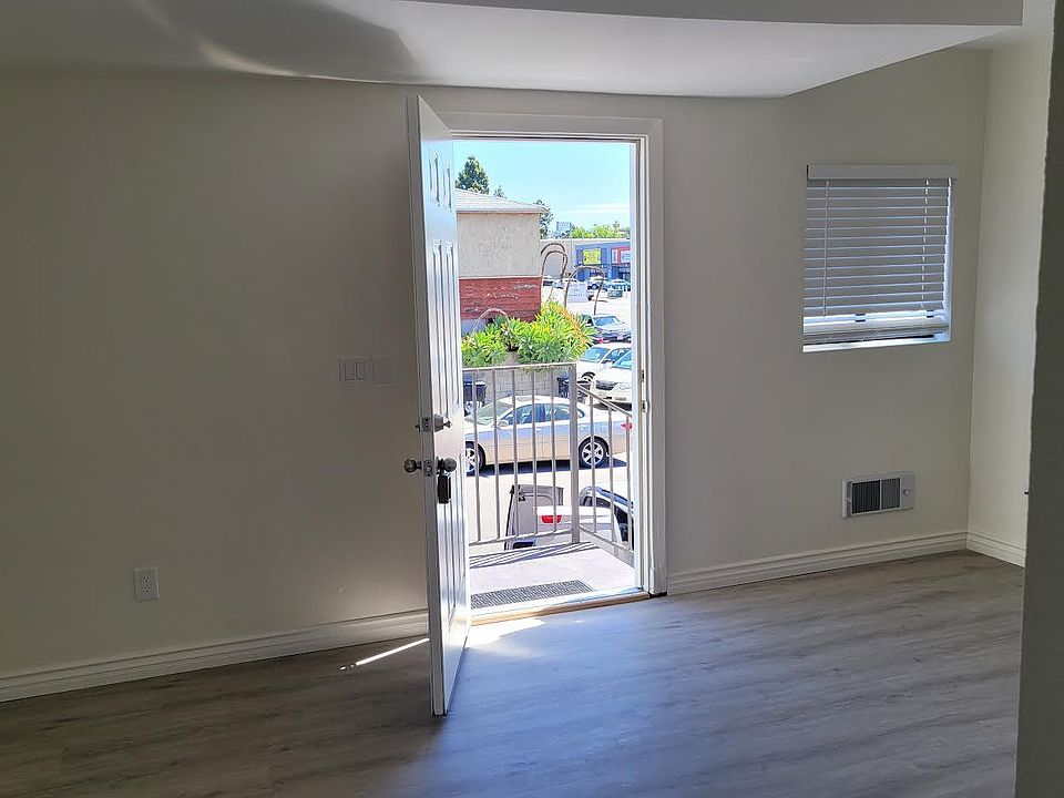 1st image of 6198 University Ave