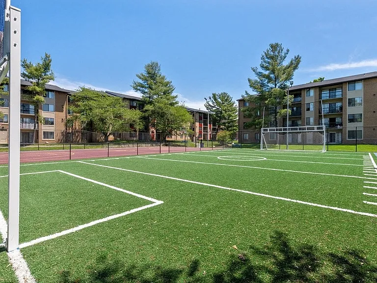 Spring Parc — Photo 2