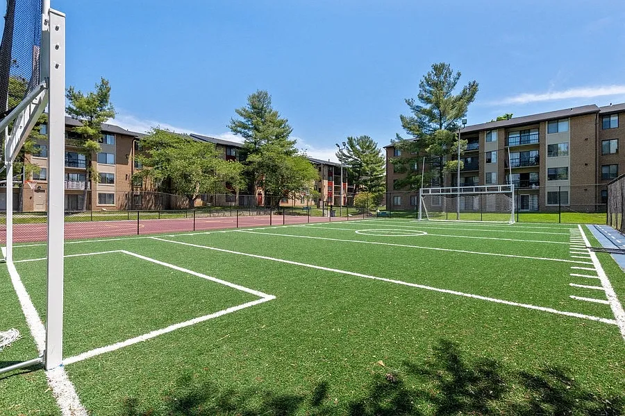 Building Photo - Spring Parc