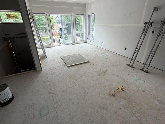 4th image of 522 S 19Th St