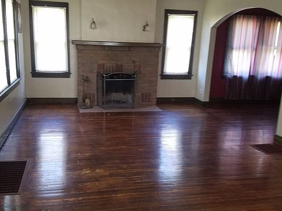 2nd image of 1826 Western Ave