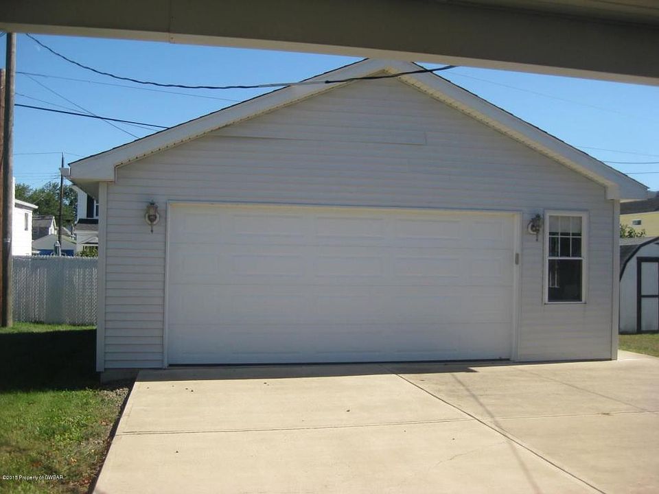 2nd image of 26 Sycamore St