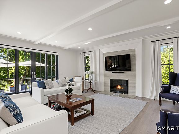5th image of 329 Chestnut Hill Road #5