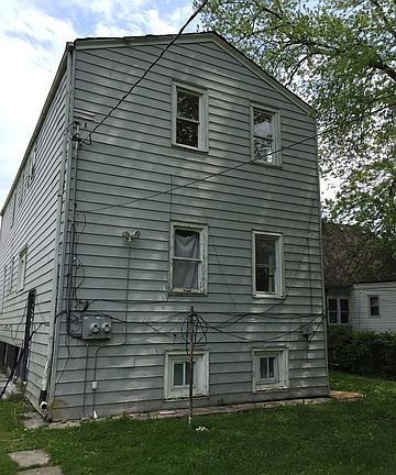 3rd image of 1112 Hartrey Ave APT 2