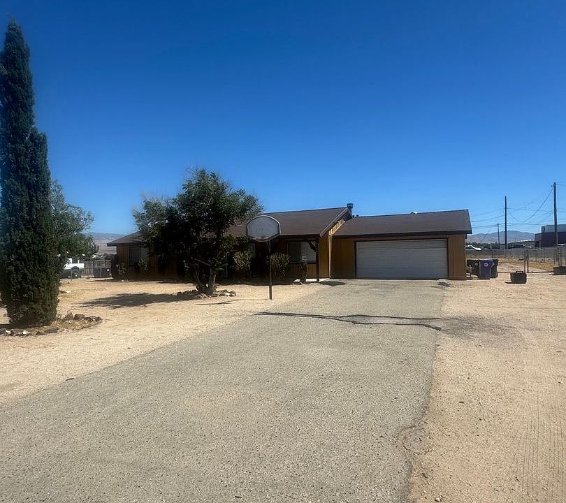 1st image of 21089 Klamath Rd