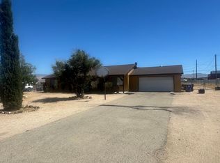 21089 Klamath Rd, Apple Valley, CA 92308