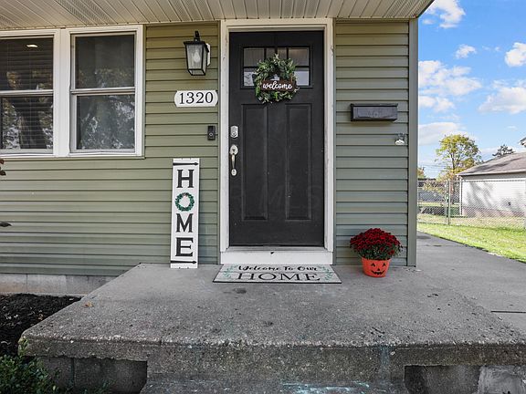 3rd image of 1320 Huffer Ave