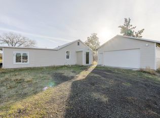 385 SE B St, Madras, OR 97741