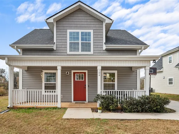 104 Royalview Dr, Anderson, SC 29624