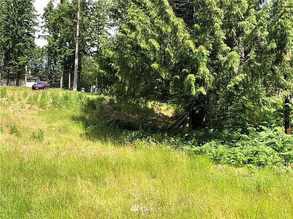 3rd image of 2550 E Mason Lake Rd