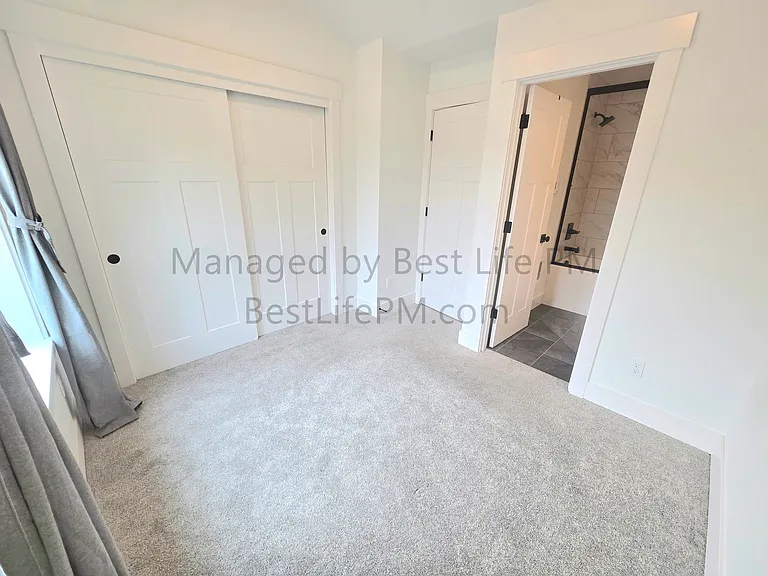 310 NE 58th Ave — Photo 22