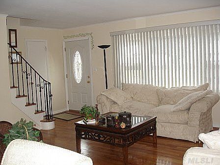 3rd image of 875 Midwood Dr