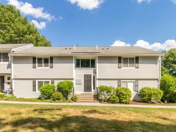 4 Beals Cove Rd APT G, Hingham, MA 02043