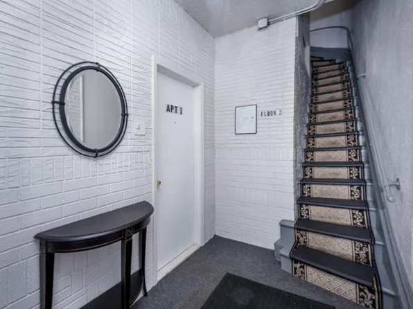 7 Magnolia Avenue image 2 of 8