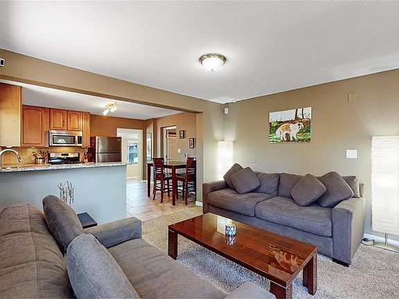 5th image of 3705 N Saint Paul St