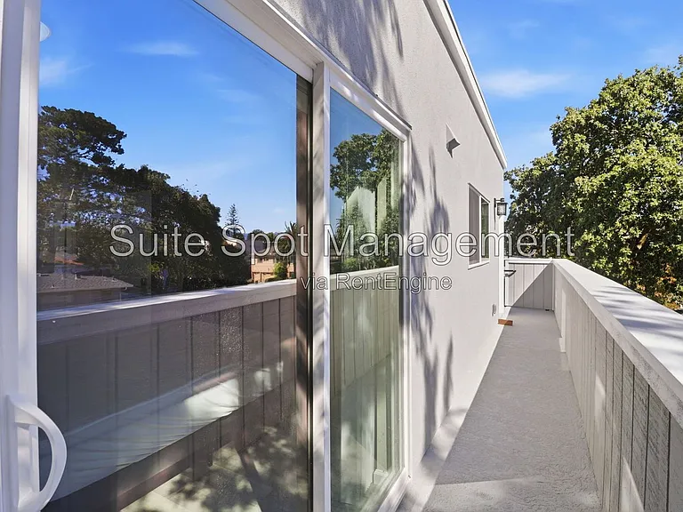 160 Harrison Ave #E3 — Photo 35