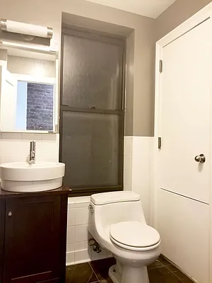 Rented by Perl Group Real Estate | media 13