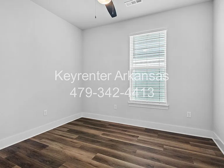 936 S Wichita Ave — Photo 23