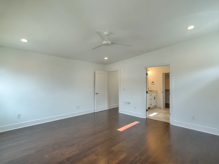 2411A Middle St — Photo 14