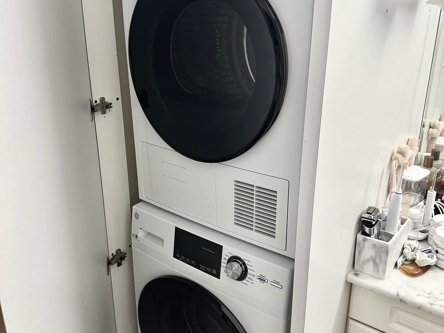 1 bed, 774 sqft, $2,700 — Photo 3