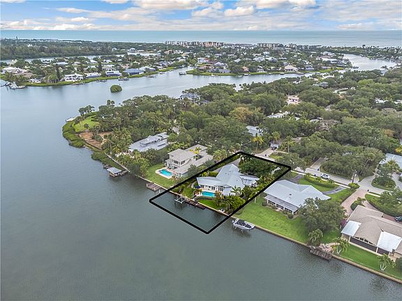 5th image of 4115 Indian River Dr E