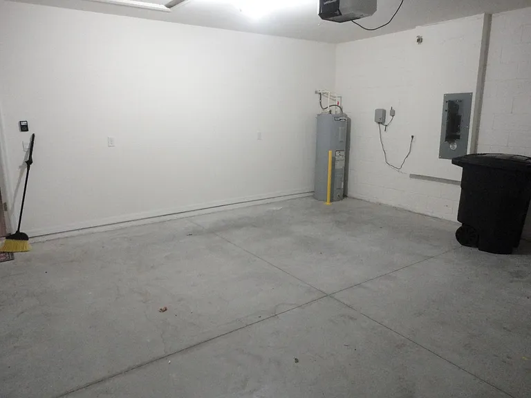 216 Hickory Crse — Photo 21