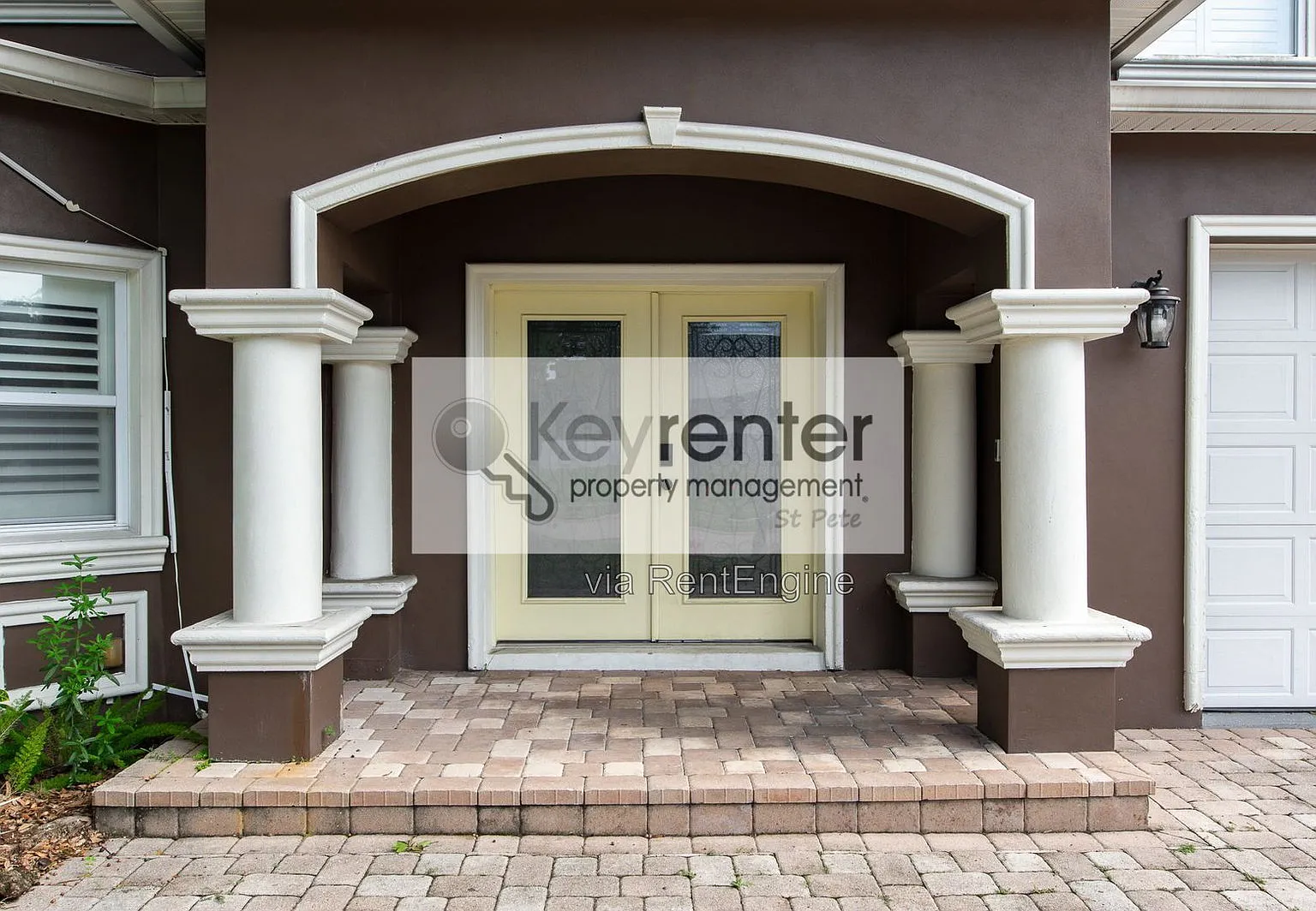 4 bed, 3.0 bath, 2574 sqft, $5,800 — Photo 2