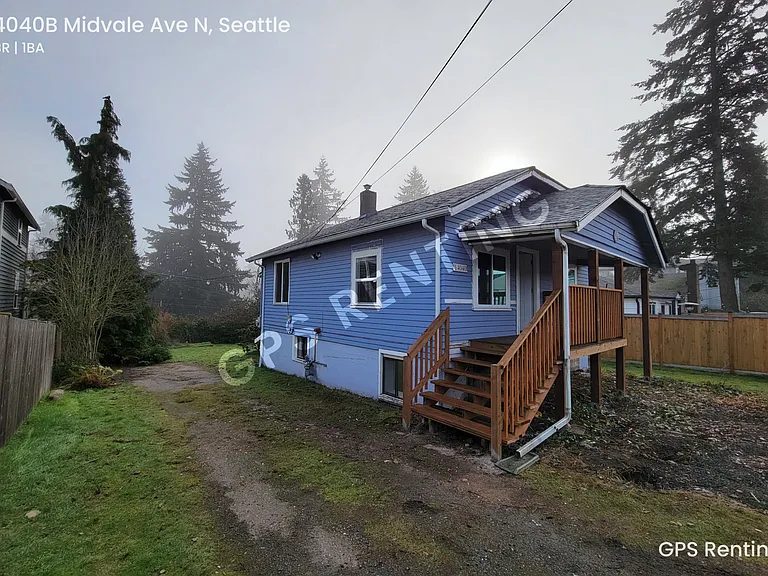 14040B Midvale Ave N #14040B — Photo 1