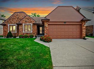 41210 Scarborough Ct, Clinton Township, MI 48038