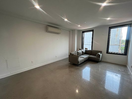 1st image of 371 Van Brunt St Floor 3