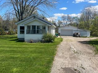 1908 Range Rd, Pt Huron, MI 48060
