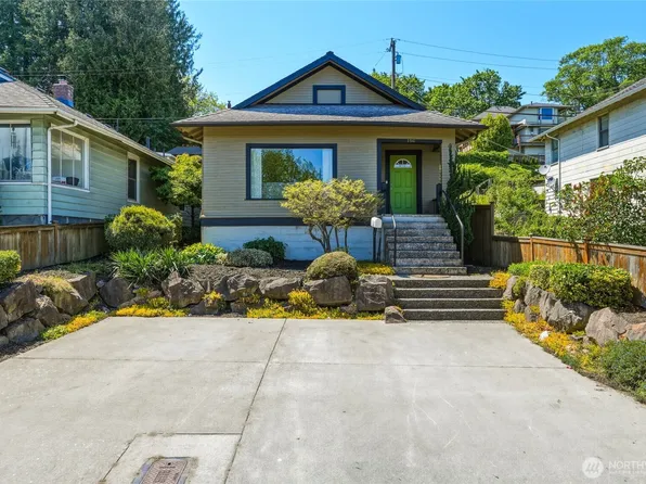 3310 Rucker Avenue, Everett, WA 98201