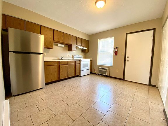 5th image of 1855 N Lakeman Dr #1861