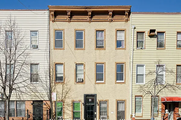 Rented by Metro Prop NY Corp | media 6