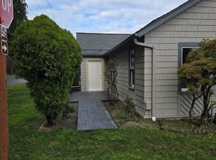 944 S 3rd St #A, La Conner, WA 98257
