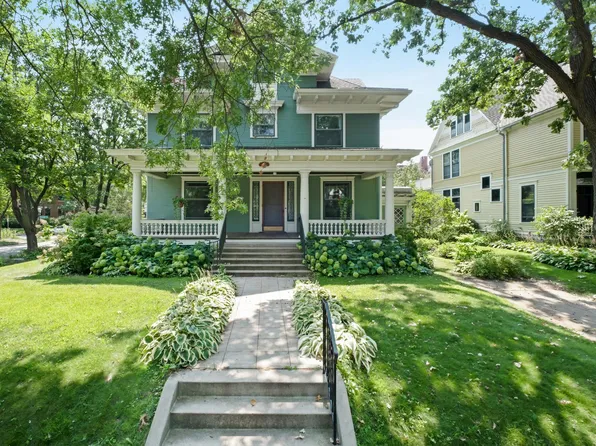 622 Goodrich Ave, Saint Paul, MN 55105