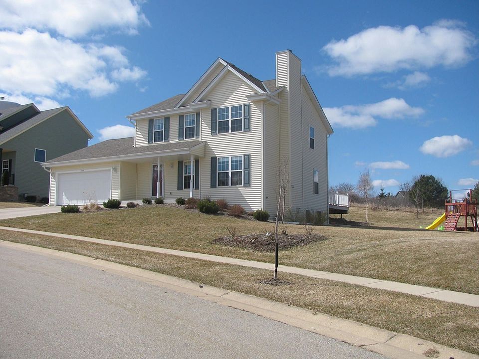 1st image of 840 Apple Grove Ln